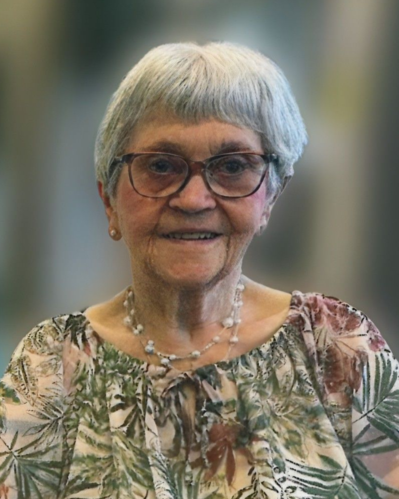 Nelly HENNEGHIEN